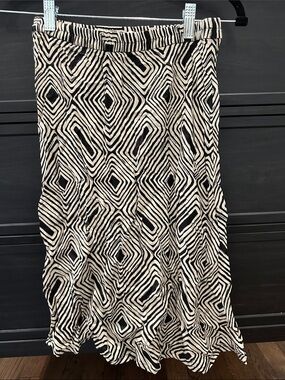 Zara Black & Cream Geometric Midi Skirt